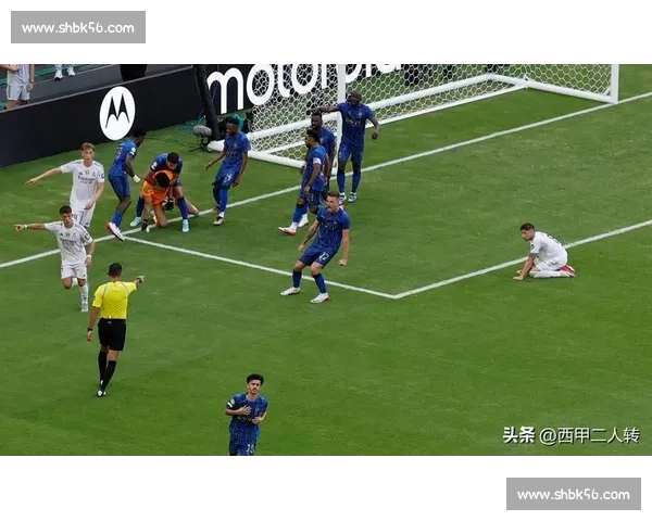 布努神扑 + 温情拥抱!皇马 1-1 利雅得新月,世俱杯见证传奇瞬间 布努神扑 + 温情拥抱!皇马 1-1 利雅得新月,世俱杯见证传奇瞬间