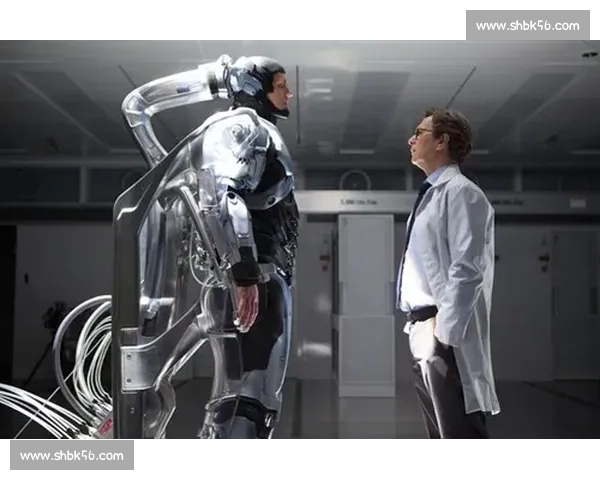 苏超赛场惊现 “钢铁战队”：机器人裁判与球形战警重塑赛事生态